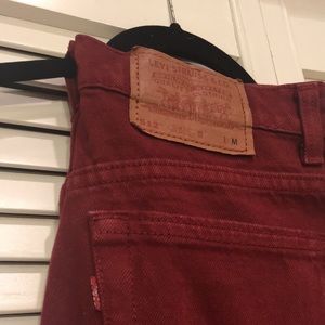 Vintage red Levi’s 512 high waisted jeans